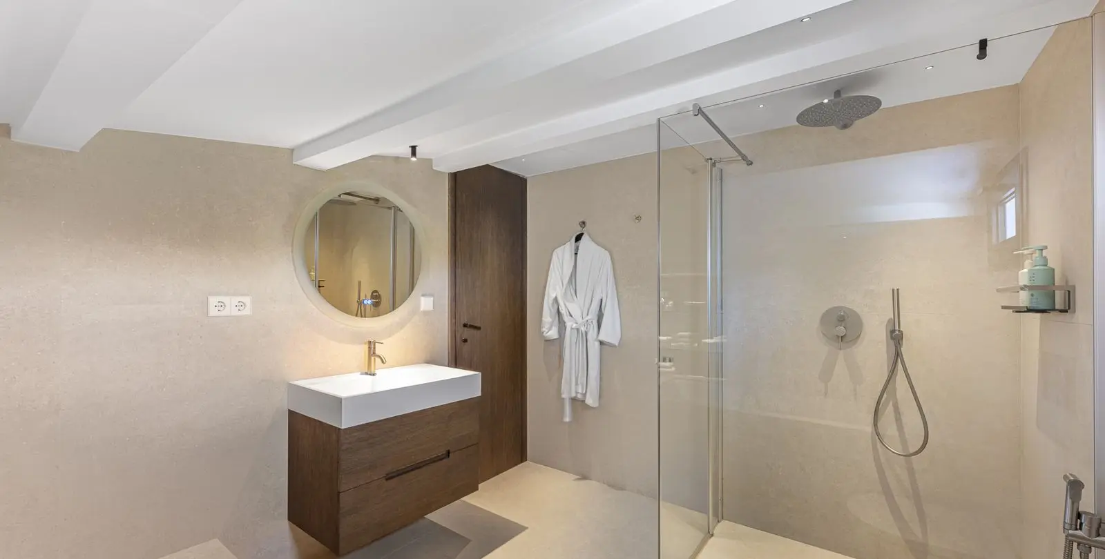 Sale of penthouse duplex in Puerto Banús 14