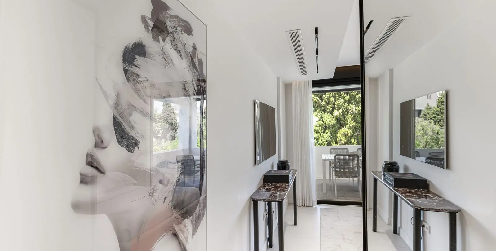 Sale of penthouse duplex in Puerto Banús 17