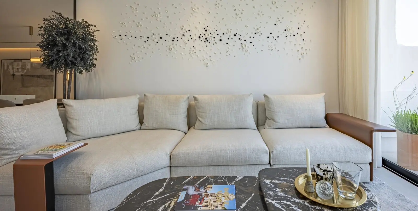 Sale of penthouse duplex in Puerto Banús 23