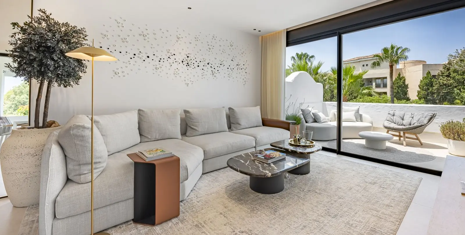 Sale of penthouse duplex in Puerto Banús 31