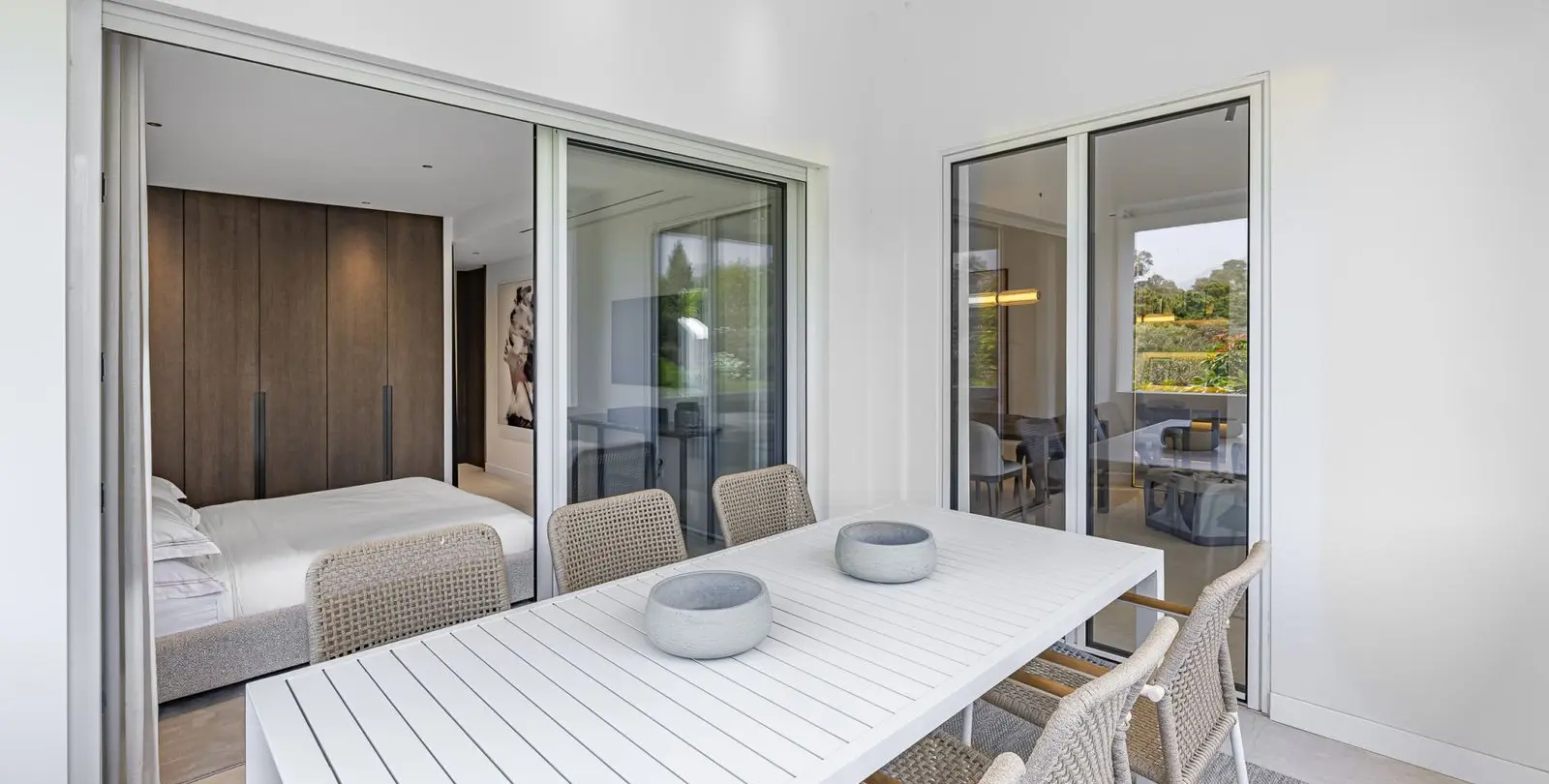 Sale of penthouse duplex in Puerto Banús 43