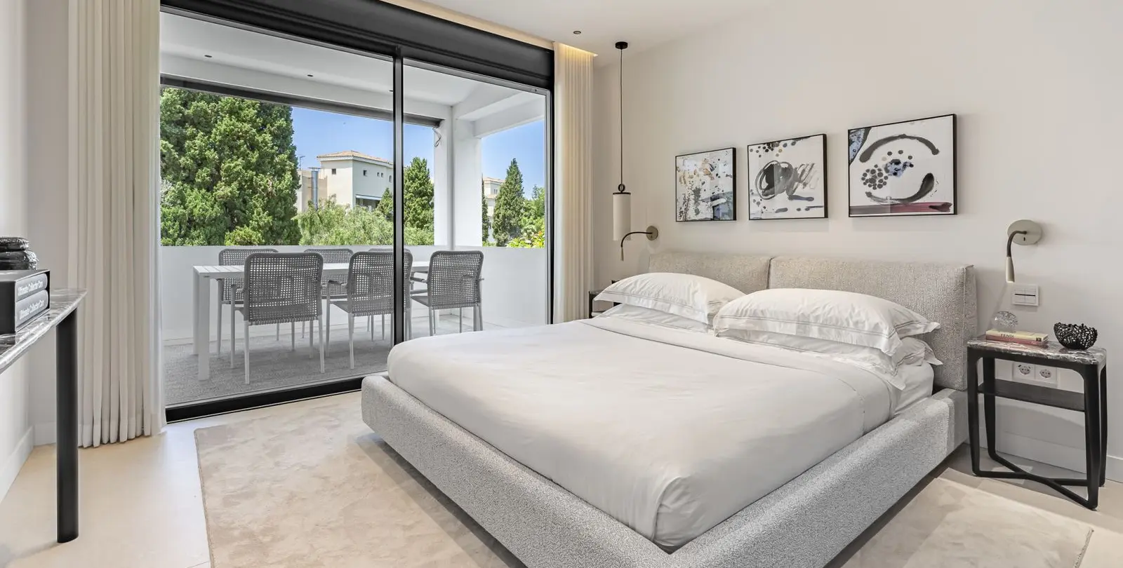 Sale of penthouse duplex in Puerto Banús 50