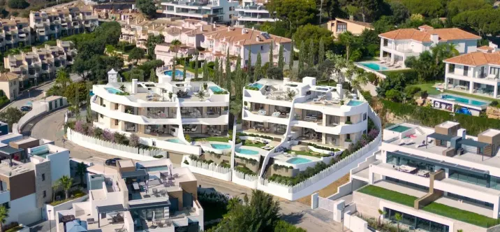 Sale of middle floor apartment in Marbella 1