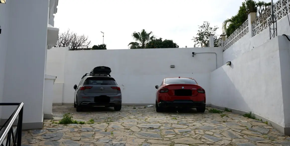 Sale of detached villa in Marbella 7