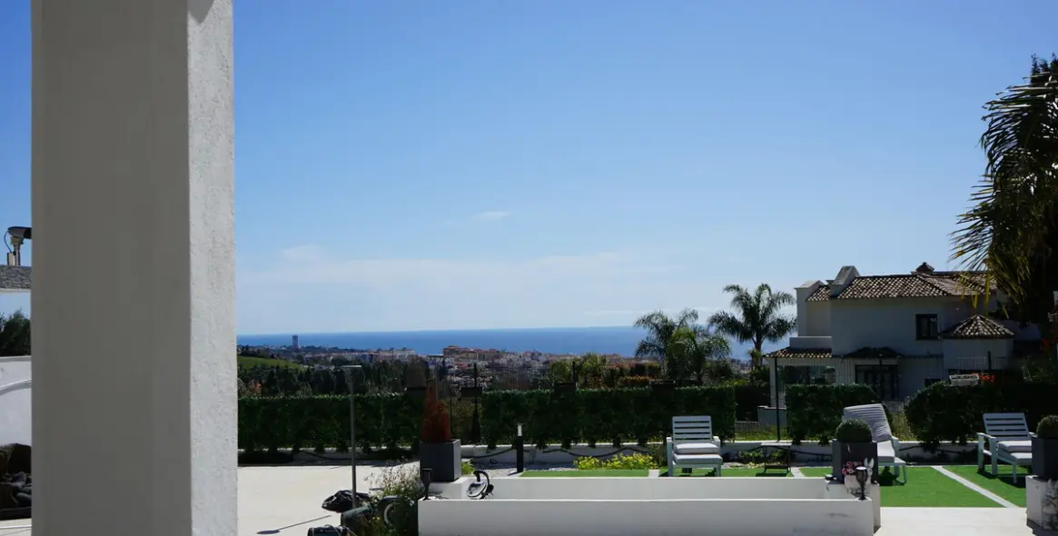 Sale of detached villa in Marbella 28