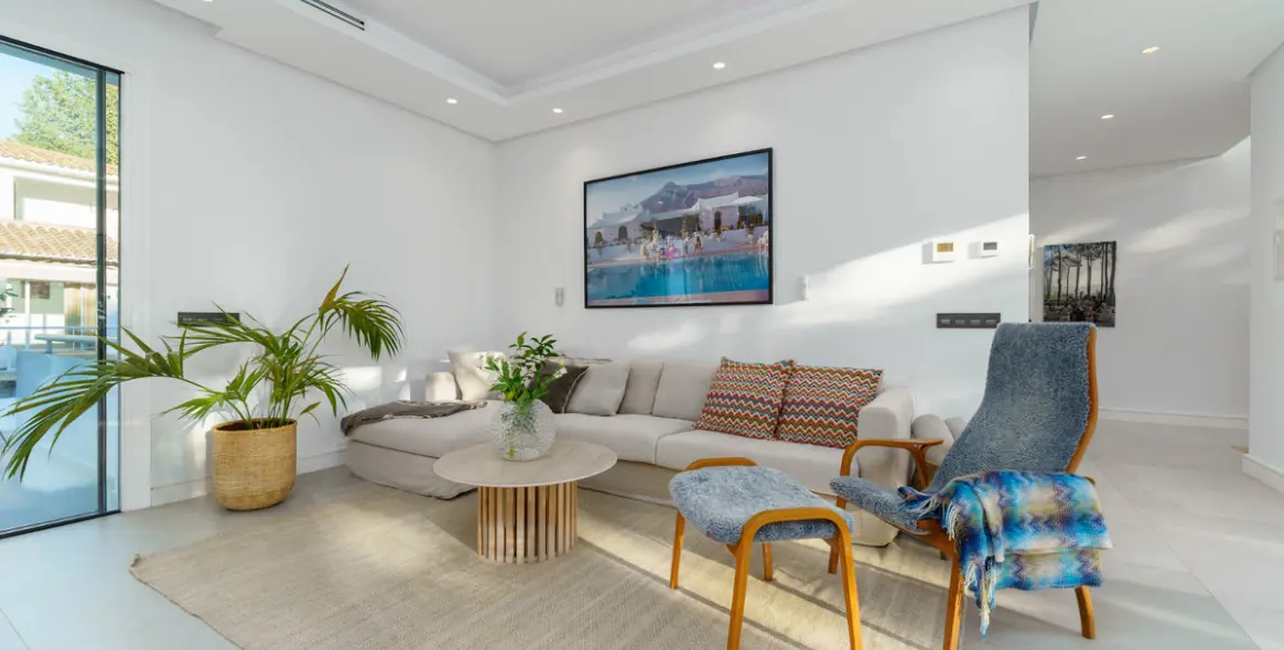 Sale of detached villa in Nueva Andalucía 4