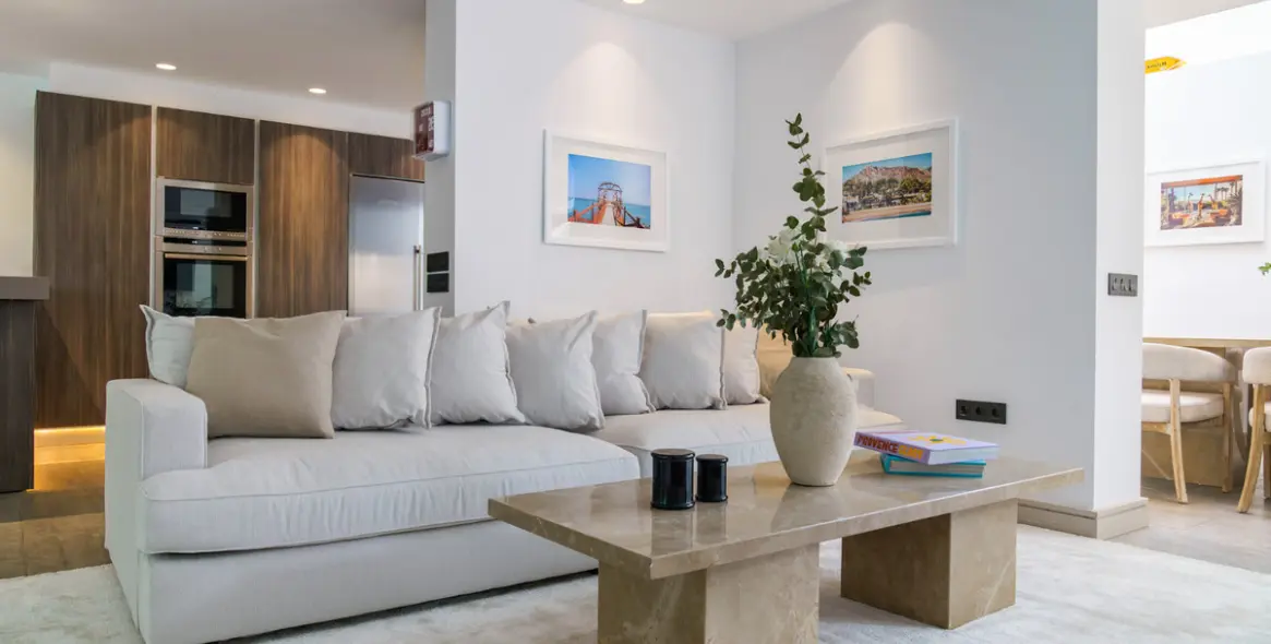 Sale of detached villa in Nueva Andalucía 15