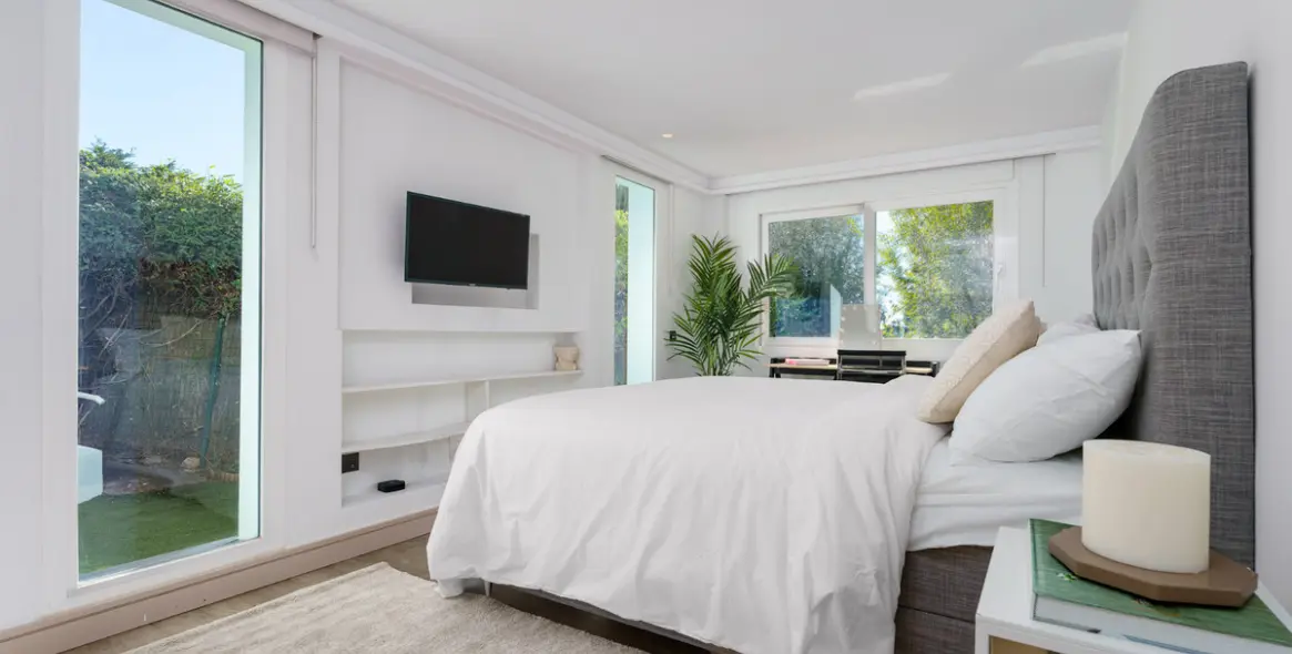 Sale of detached villa in Nueva Andalucía 24