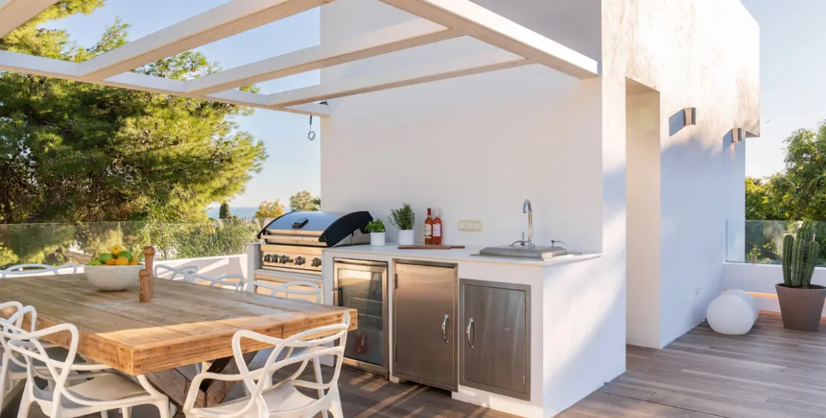 Sale of detached villa in Nueva Andalucía 40