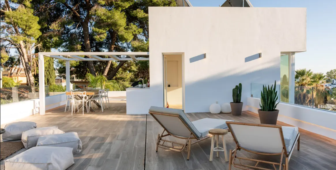 Sale of detached villa in Nueva Andalucía 45