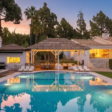 Sale of detached villa in Marbella