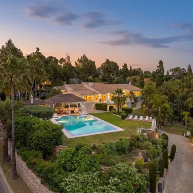 Sale of detached villa in Marbella