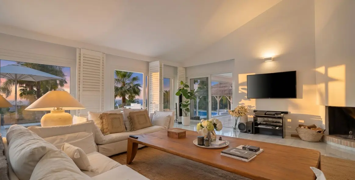 Sale of detached villa in Marbella 7