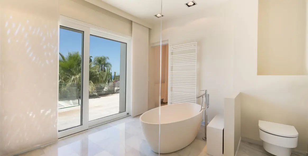 Sale of detached villa in Marbella 20