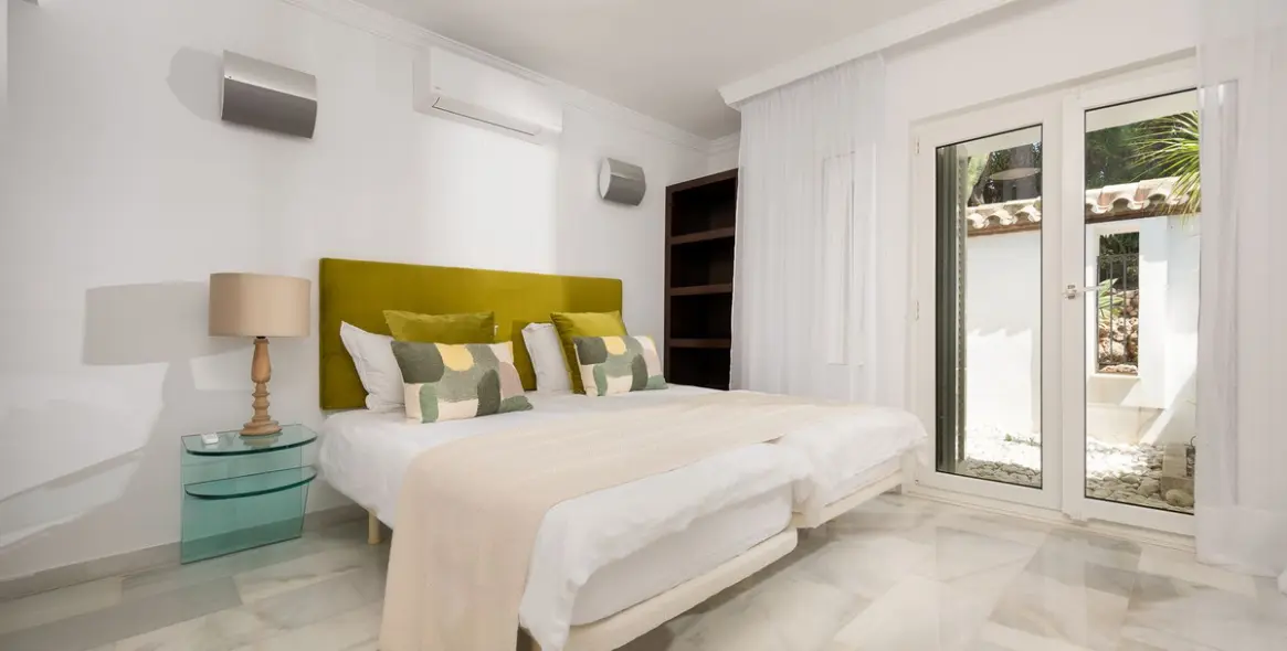 Sale of detached villa in Marbella 37