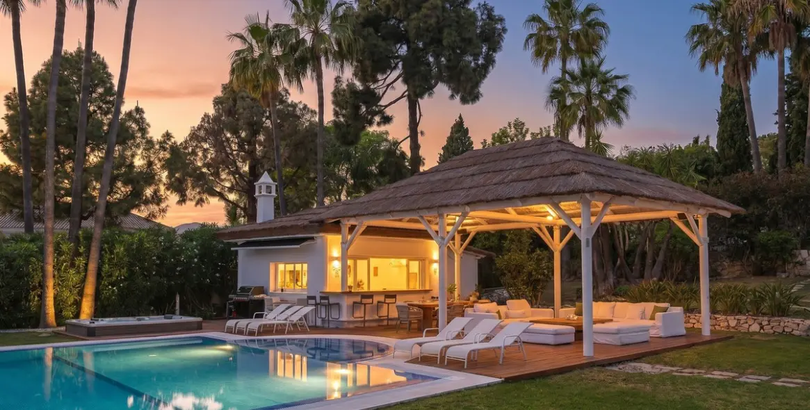 Sale of detached villa in Marbella 55