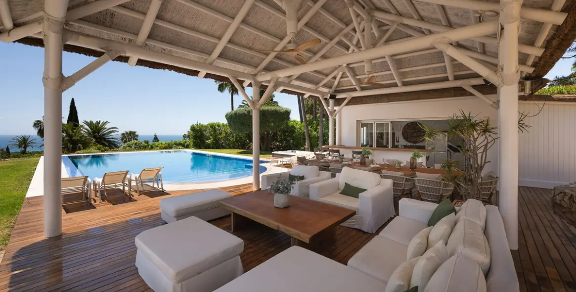 Sale of detached villa in Marbella 94
