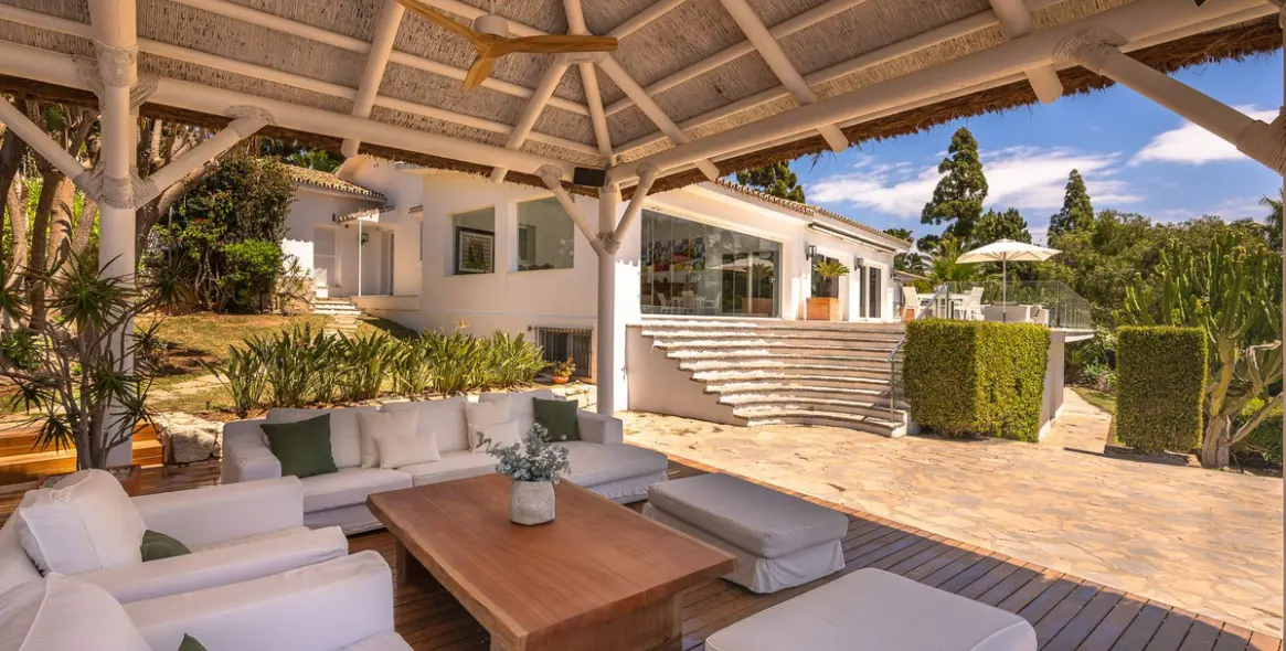Sale of detached villa in Marbella 101