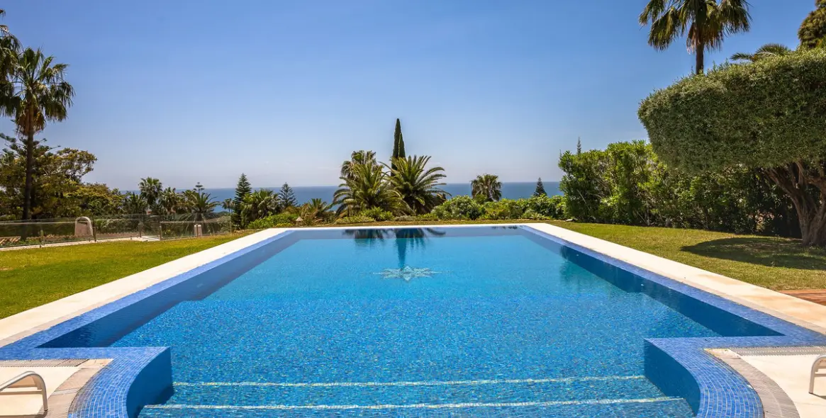 Sale of detached villa in Marbella 102