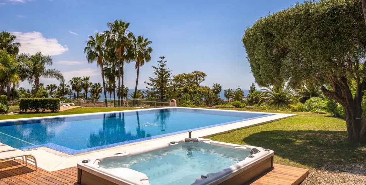 Sale of detached villa in Marbella 108
