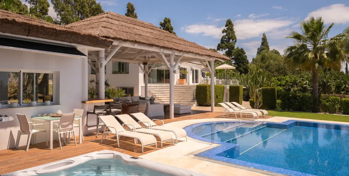 Sale of detached villa in Marbella 110
