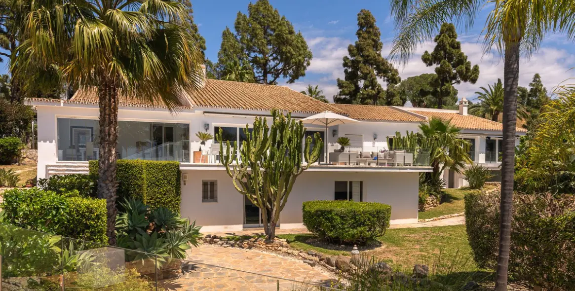 Sale of detached villa in Marbella 132
