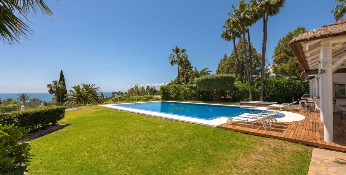 Sale of detached villa in Marbella 145
