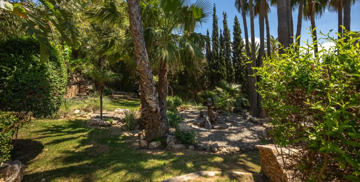 Sale of detached villa in Marbella 159