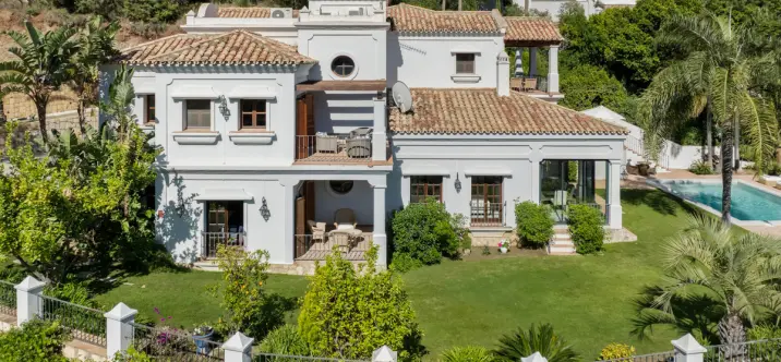 Sale of detached villa in El Madroñal 0