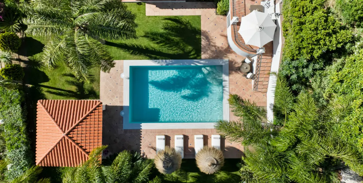 Sale of detached villa in El Madroñal 2