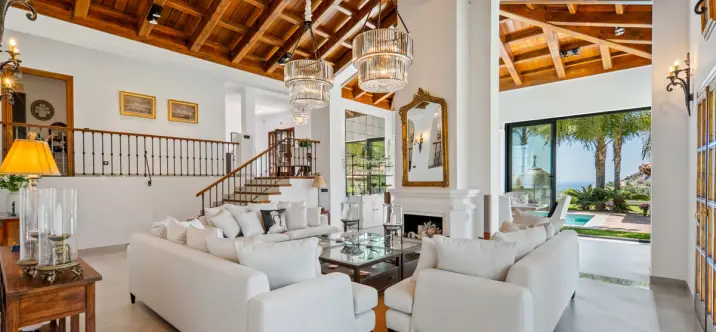Sale of detached villa in El Madroñal 2