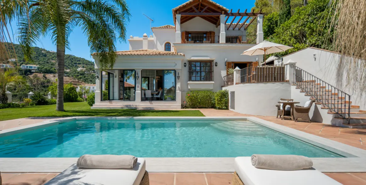 Sale of detached villa in El Madroñal 9