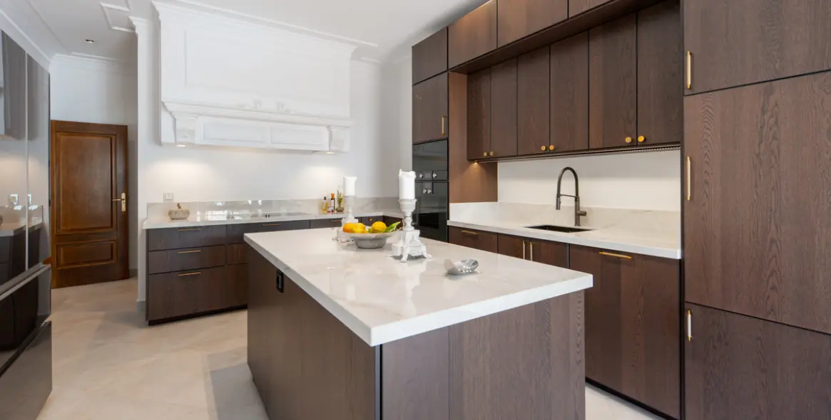 Sale of detached villa in El Madroñal 13