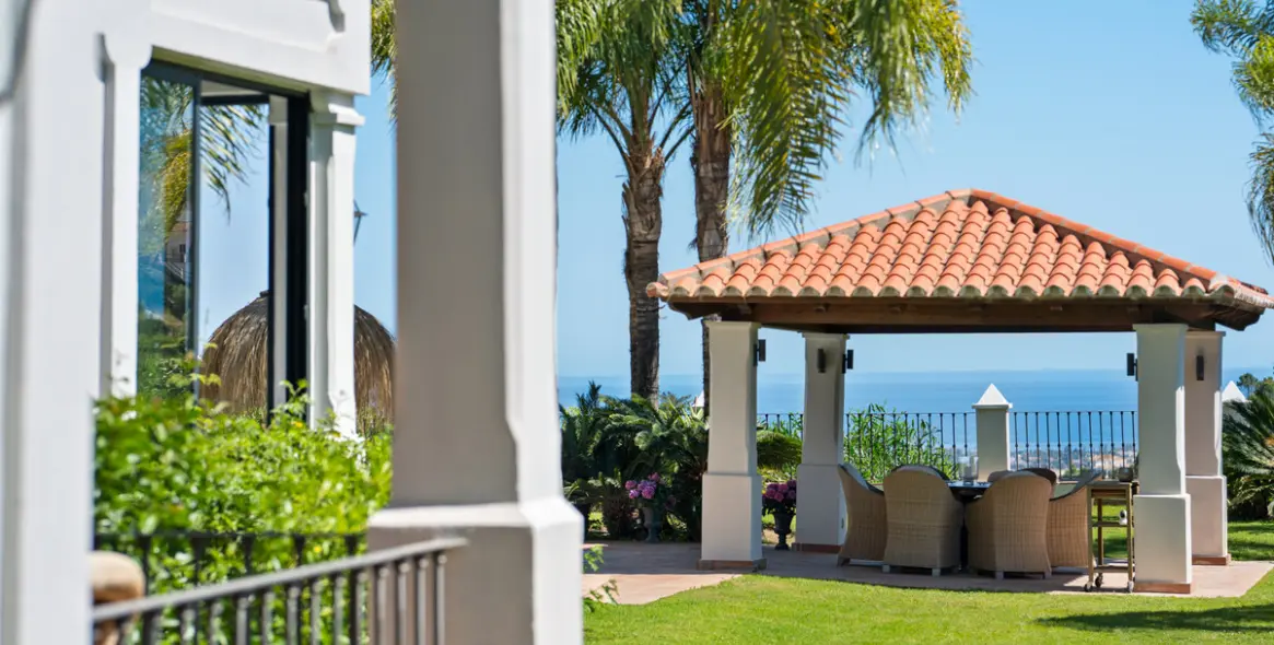 Sale of detached villa in El Madroñal 39