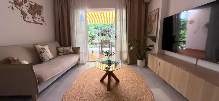 Short-term rent of ground floor apartment in Benamara 2