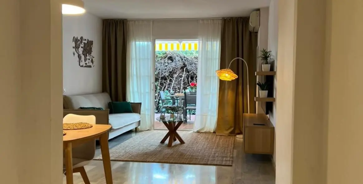 Short-term rent of ground floor apartment in Benamara 9