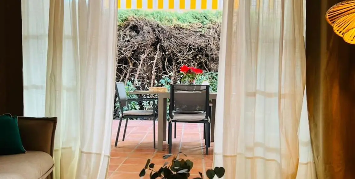 Short-term rent of ground floor apartment in Benamara 10