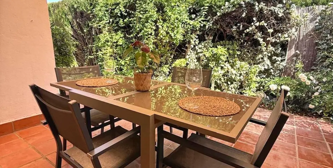 Short-term rent of ground floor apartment in Benamara 12