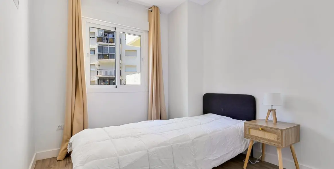 Venta de apartamento en planta media en Fuengirola 23