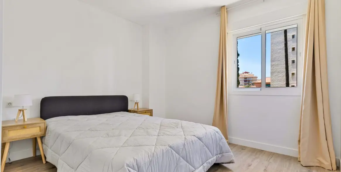 Venta de apartamento en planta media en Fuengirola 26