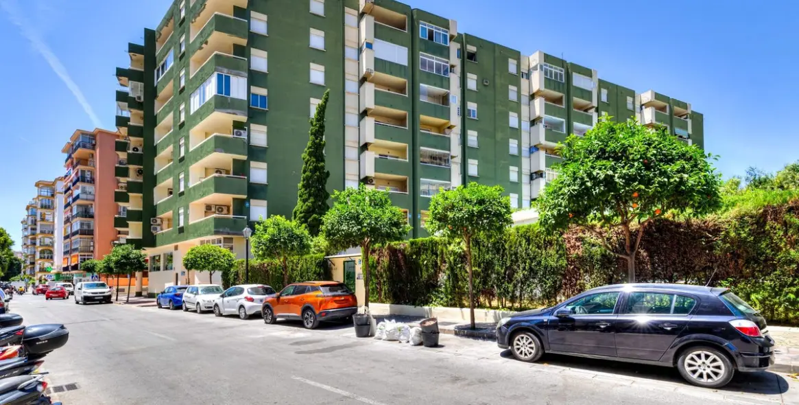 Venta de apartamento en planta media en Fuengirola 27