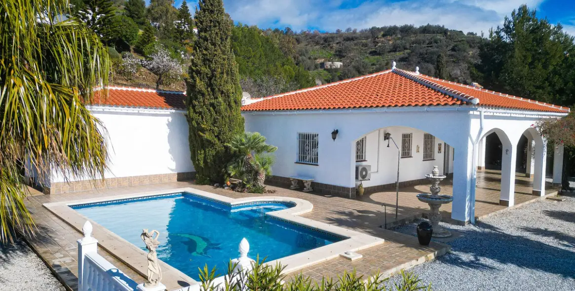 Venta de villa independiente en Arenas 1
