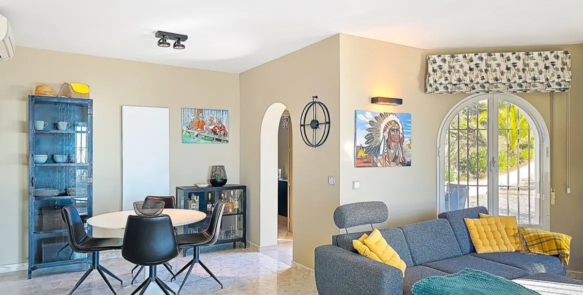 Venta de villa independiente en Arenas 10