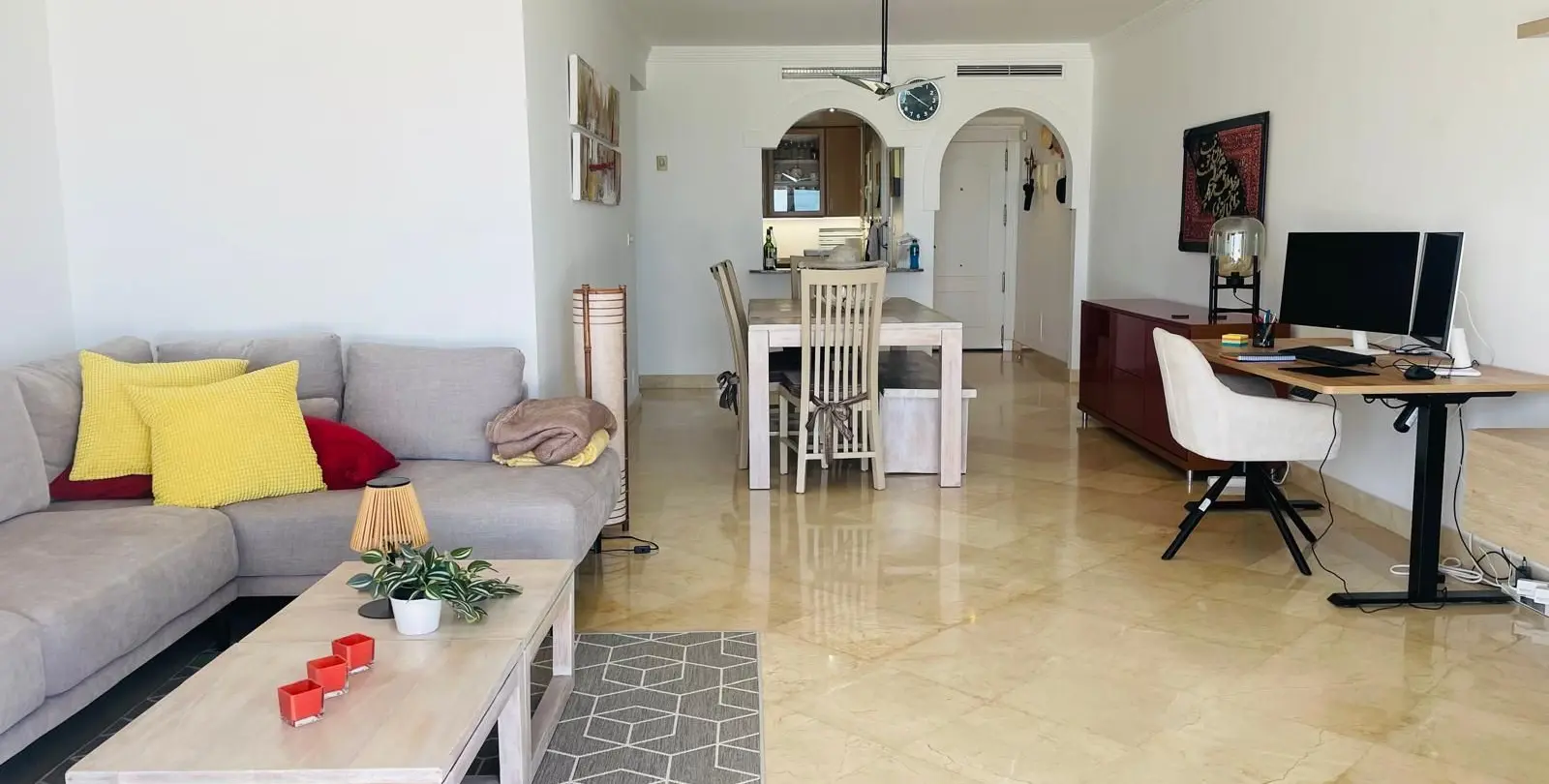 Продажа апартаментов на первом этаже в Estepona 4