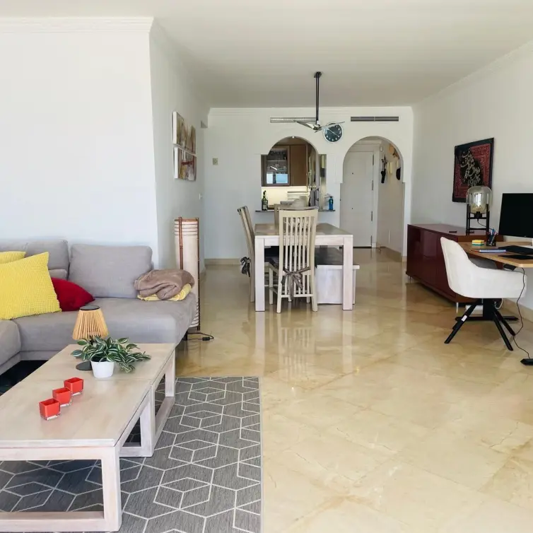 Sale of ground floor apartment in Estepona