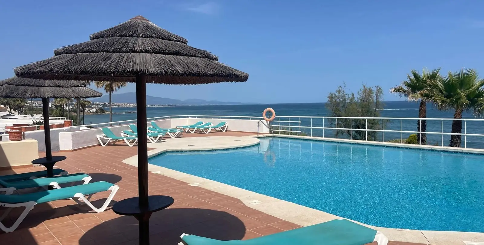 Продажа апартаментов на первом этаже в Estepona 24