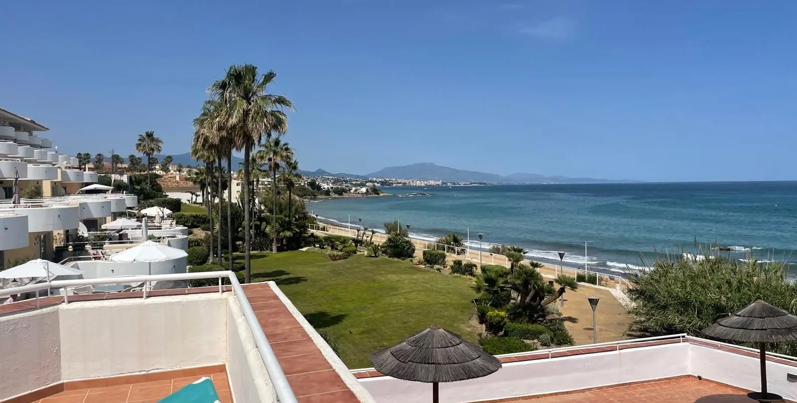 Продажа апартаментов на первом этаже в Estepona 26
