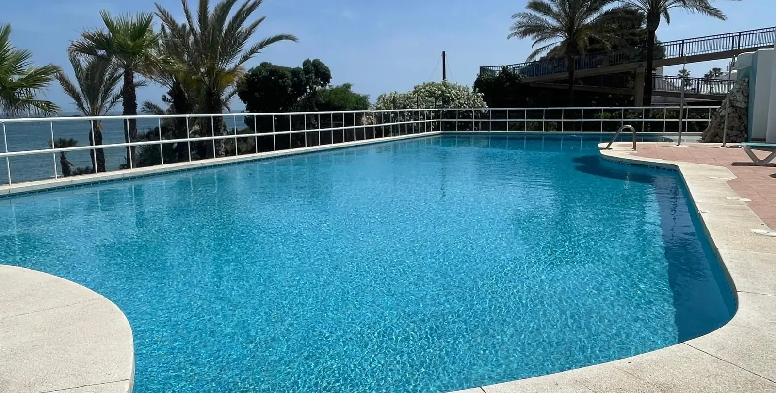Продажа апартаментов на первом этаже в Estepona 27