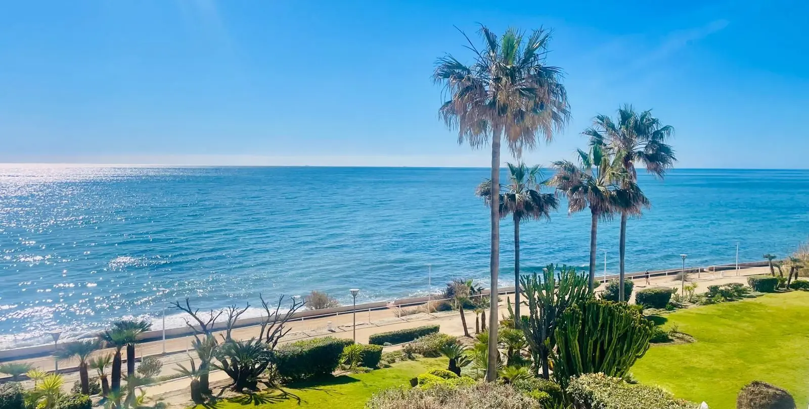 Продажа апартаментов на первом этаже в Estepona 30