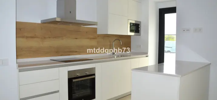 Venta de apartamento en planta baja en Estepona 3